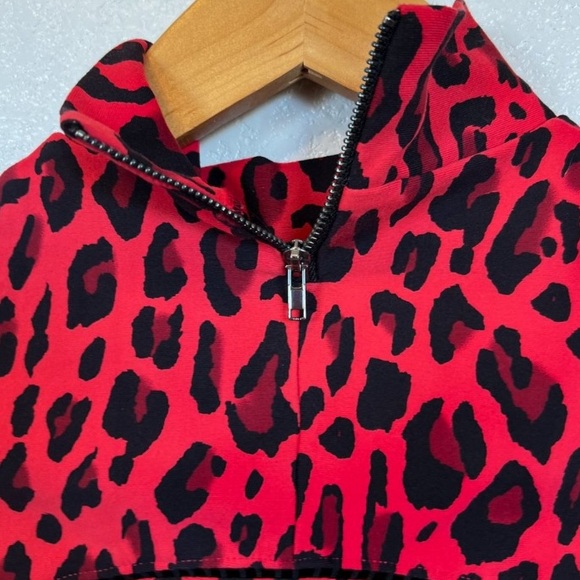 Michi Primal Red Leopard Long Sleeve Crop Top - Picture 5 of 6